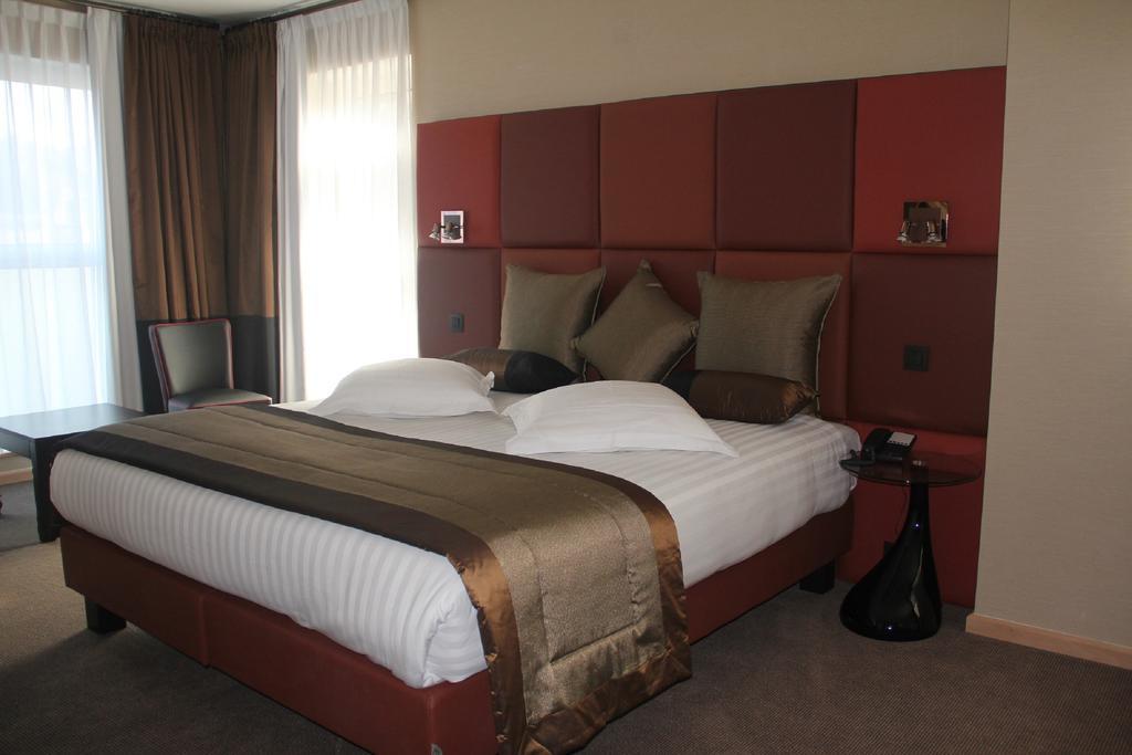 Hotel La Roseraie Wemmel Room photo